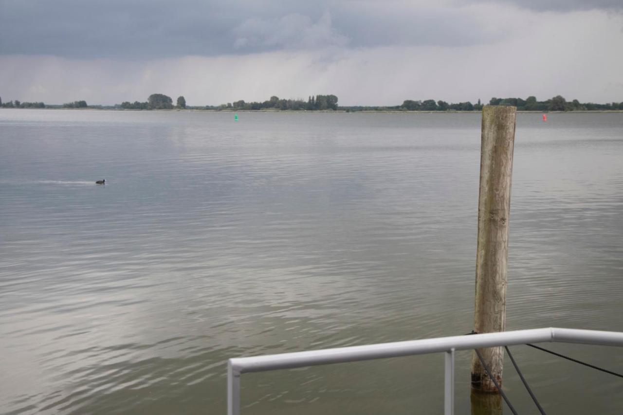 Houseboat Uitzicht Over Veluwemeer, Natuurlokatie, Prachtige Vergezichten Biddinghuizen Dış mekan fotoğraf